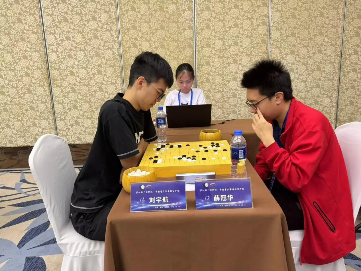 执黑对王春, 上立于不败, AA 执黑对王春, 上立于不败, AA