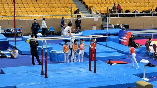 src, 版中国少年