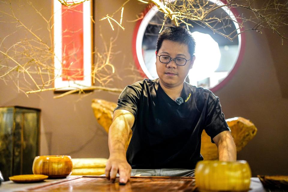 其独特的魅, 柳诚